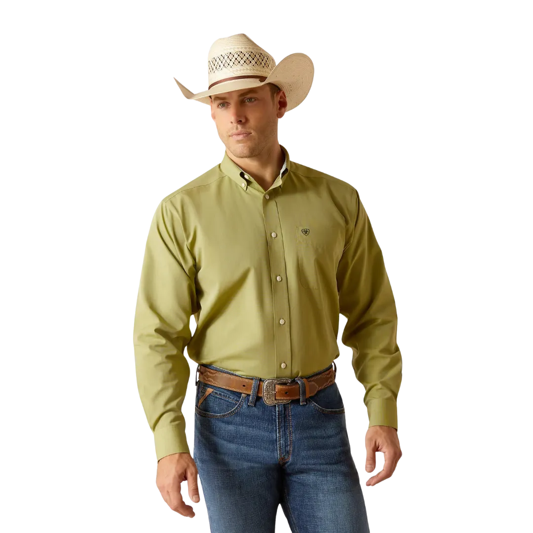 Ariat Men's Solid Pinpoint Oxford Sycamore Button Down Green Shirt