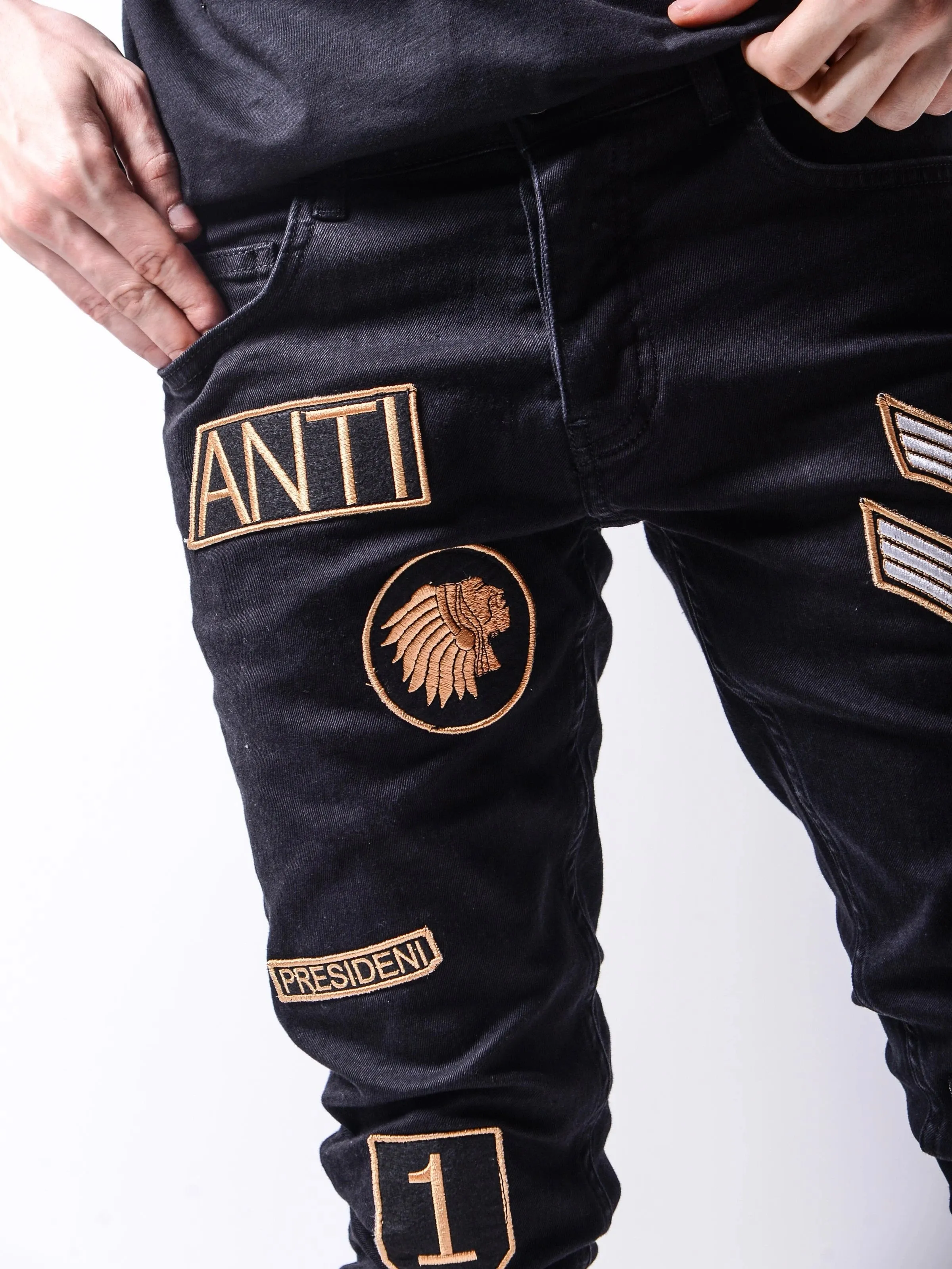 Tout Patches Jeans - Black G1